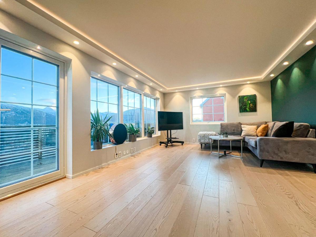Penthouse Apartment With Amazing View. Tromso Exterior photo